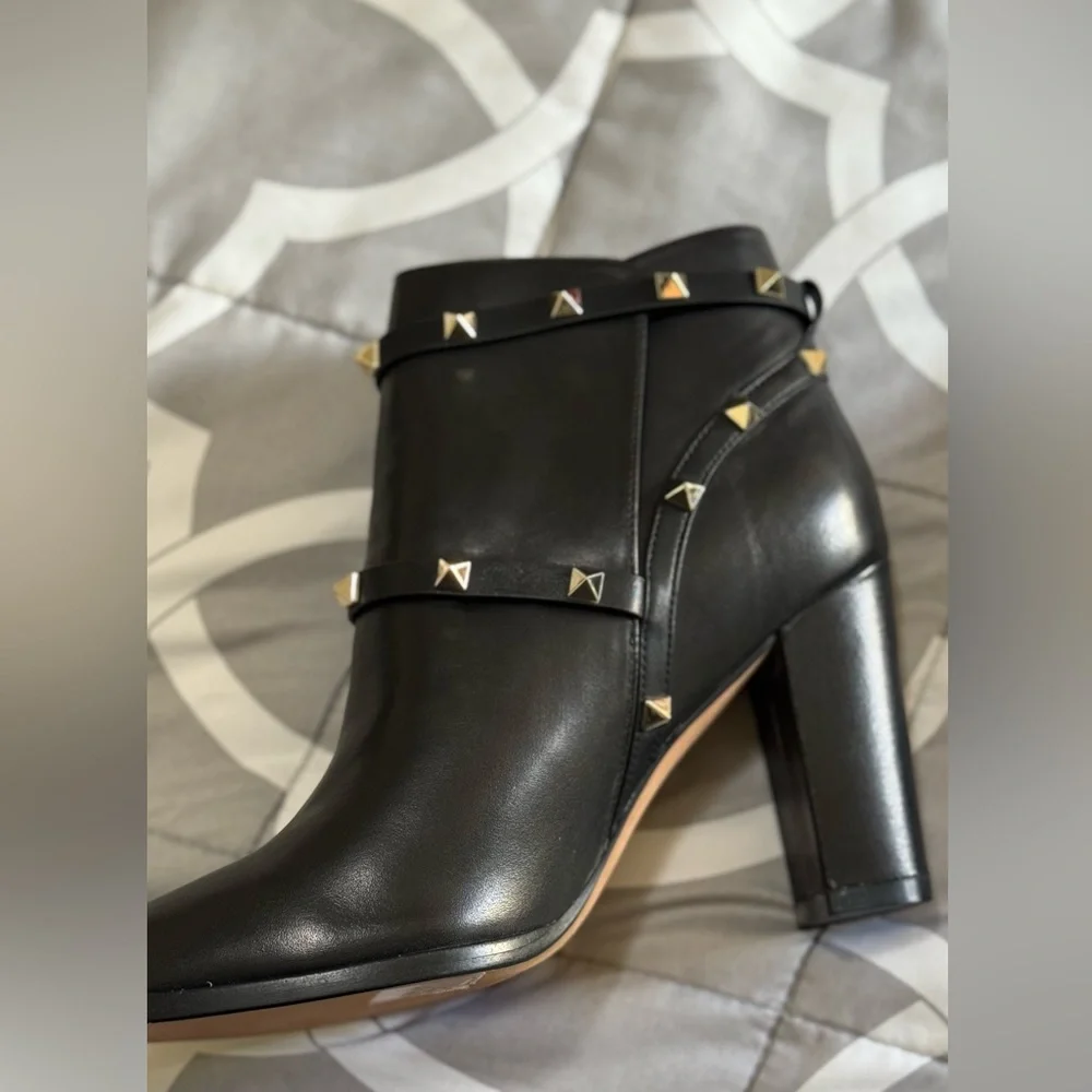 Valentino Black Ankle Boots with Gold RockStuds - Picture 6 of 7